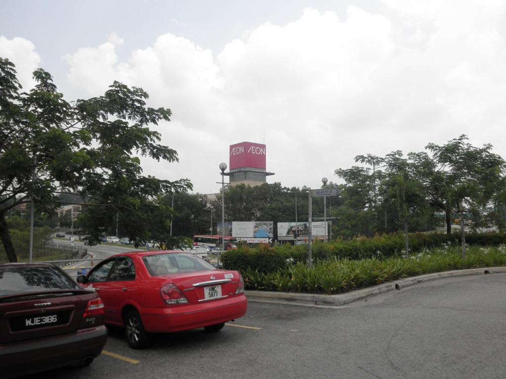 Putra One Avenue Hotel Seri Kembangan Εξωτερικό φωτογραφία